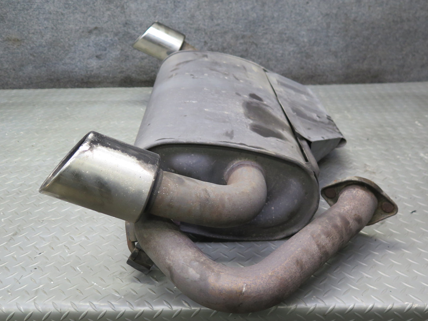 03-05 Nissan Z33 350Z VQ35DE Rear Exhaust Muffler w Tips 68K Miles OEM