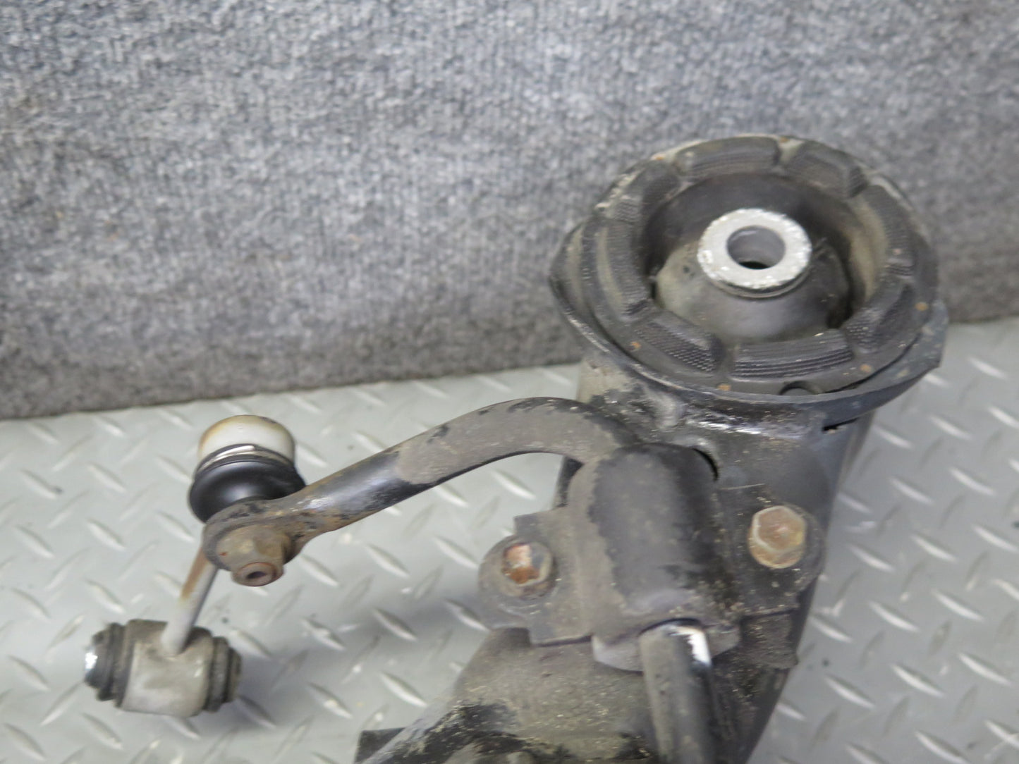 01-05 Lexus JCE10L IS300 Rear Suspension Crossmember Sub Frame Subframe OEM