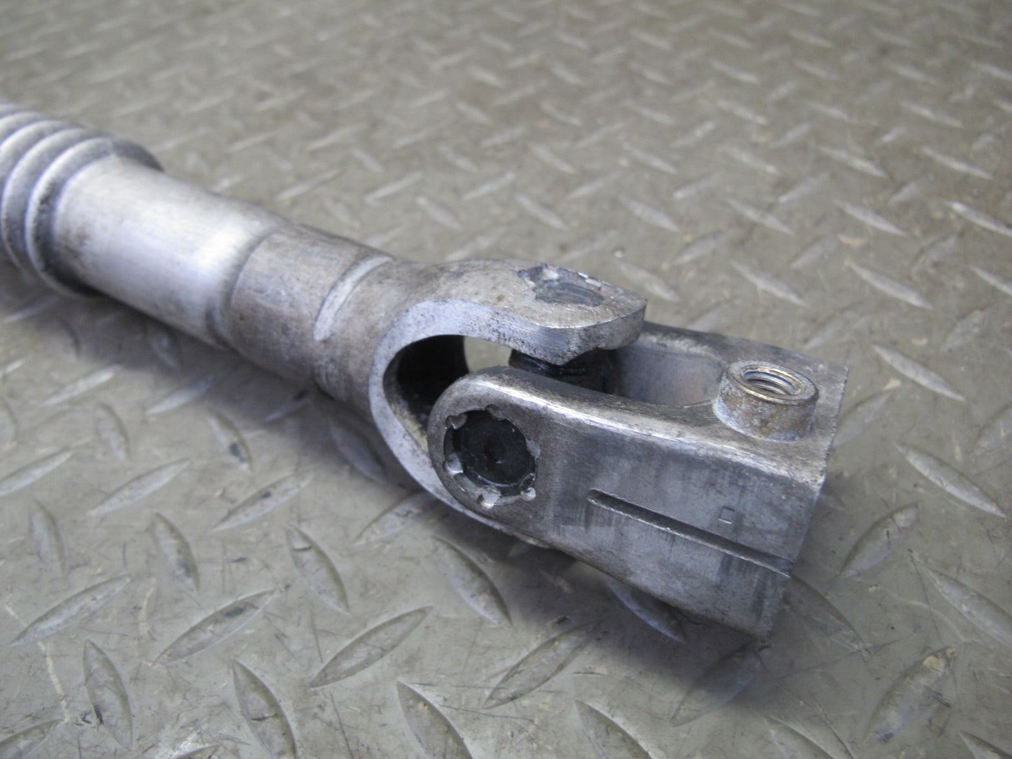 96-02 BMW E36/7 Z3 Steering Column Lower U Joint Linkage Shaft OEM