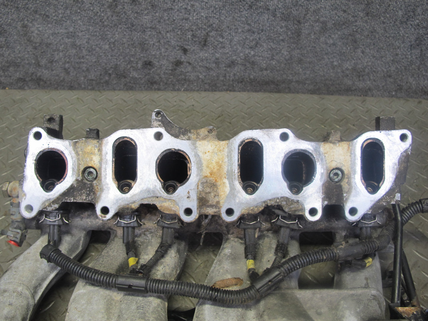 99-00 VW Eurovan T4 2.8L AES VR6 Engine Intake Manifold 021133223AF OEM