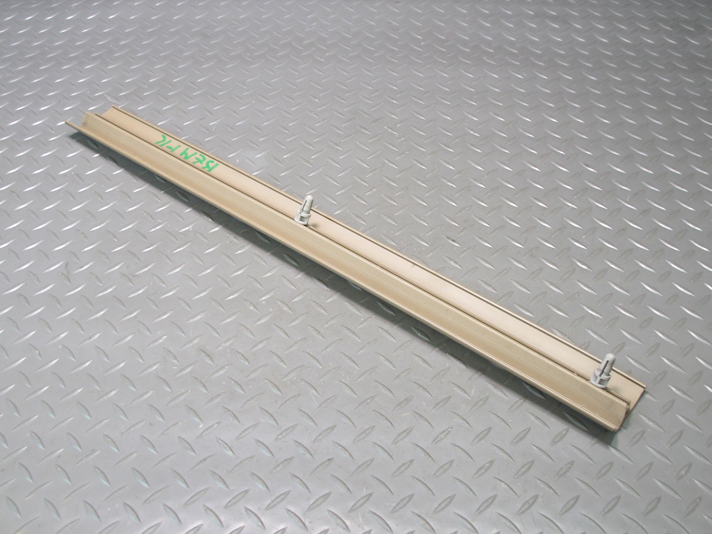 96-02 BMW E36/7 Z3 Roadster Right Door Sill Trim Carpet Holder Beige 8397547 OEM