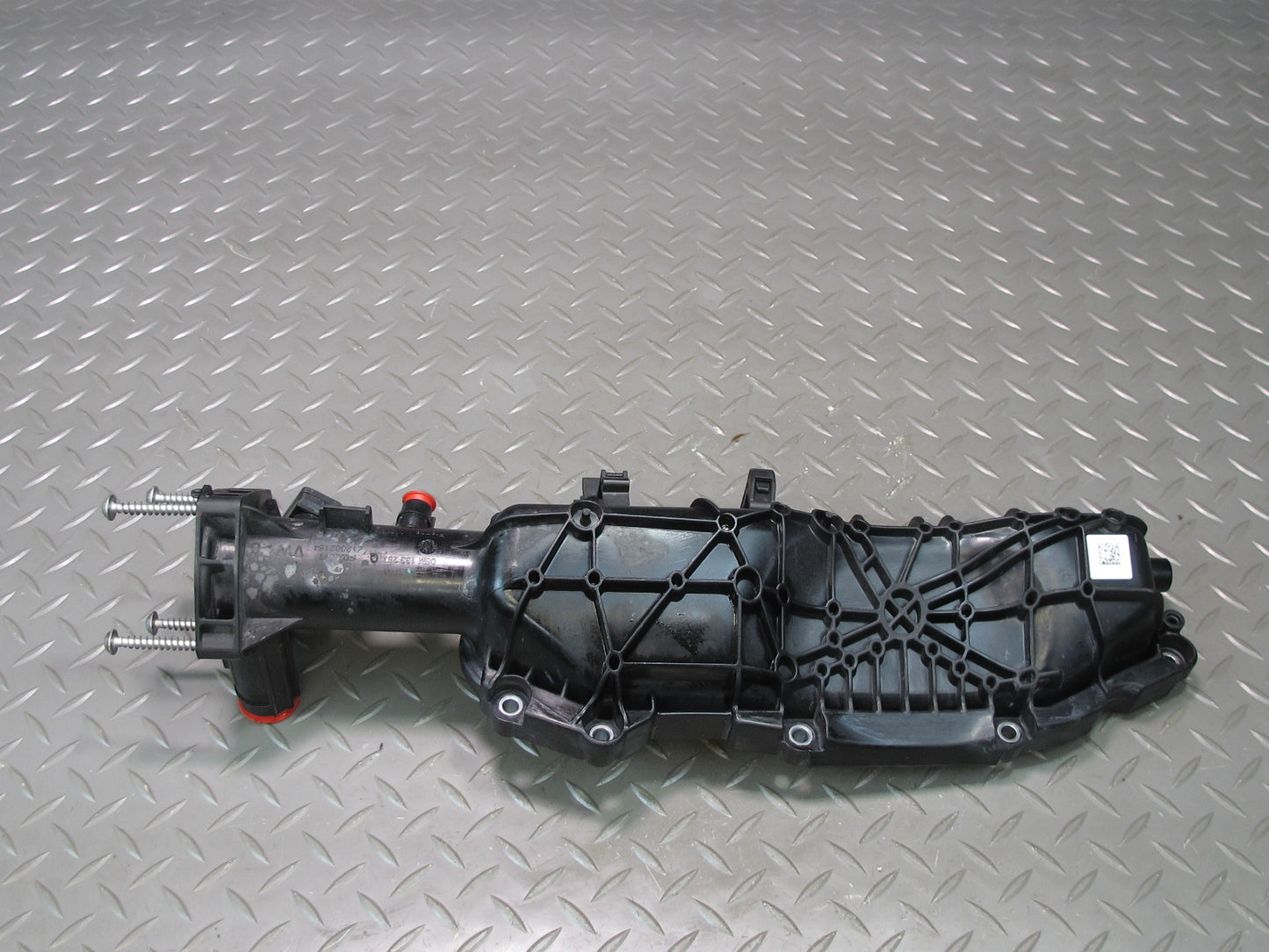 17-23 Porsche Panamera 971 2.9L Left Engine Intake Manifold w Sensor 06M133267Q