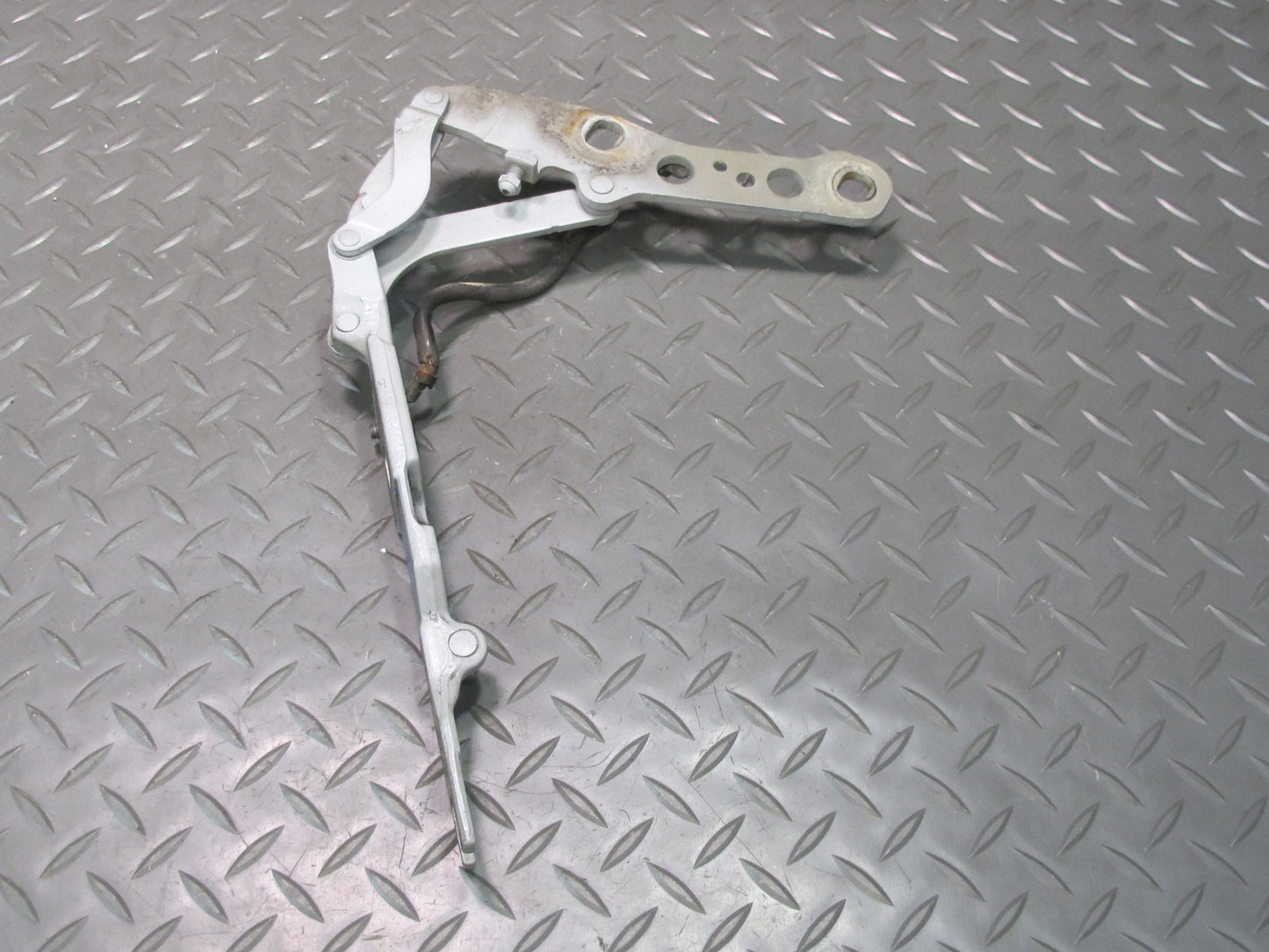 01-06 BMW E46 330Ci Set of 2 Front Left & Right Hood Hinge OEM