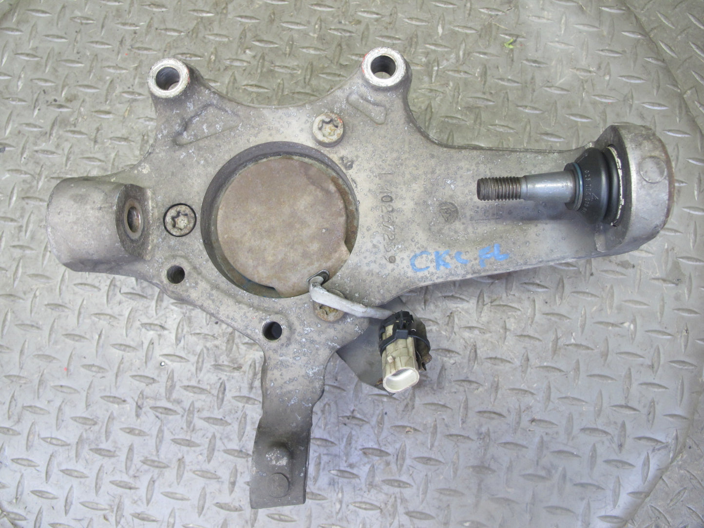 97-04 Chevrolet Corvette C5 Front Left Spindle Knuckle Wheel Hub Bearing OEM