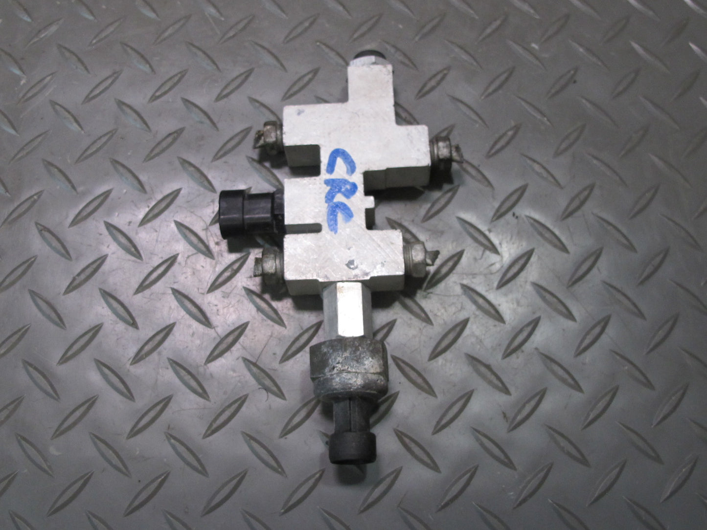 97-04 Chevrolet Corvette C5 Brake Proportioning Valve 10411077 88K OEM