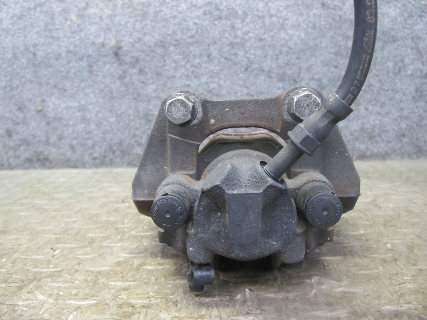 01-06 BMW E46 330i 330Ci RWD Set of 2 Rear Left & Right Brake Caliper OEM