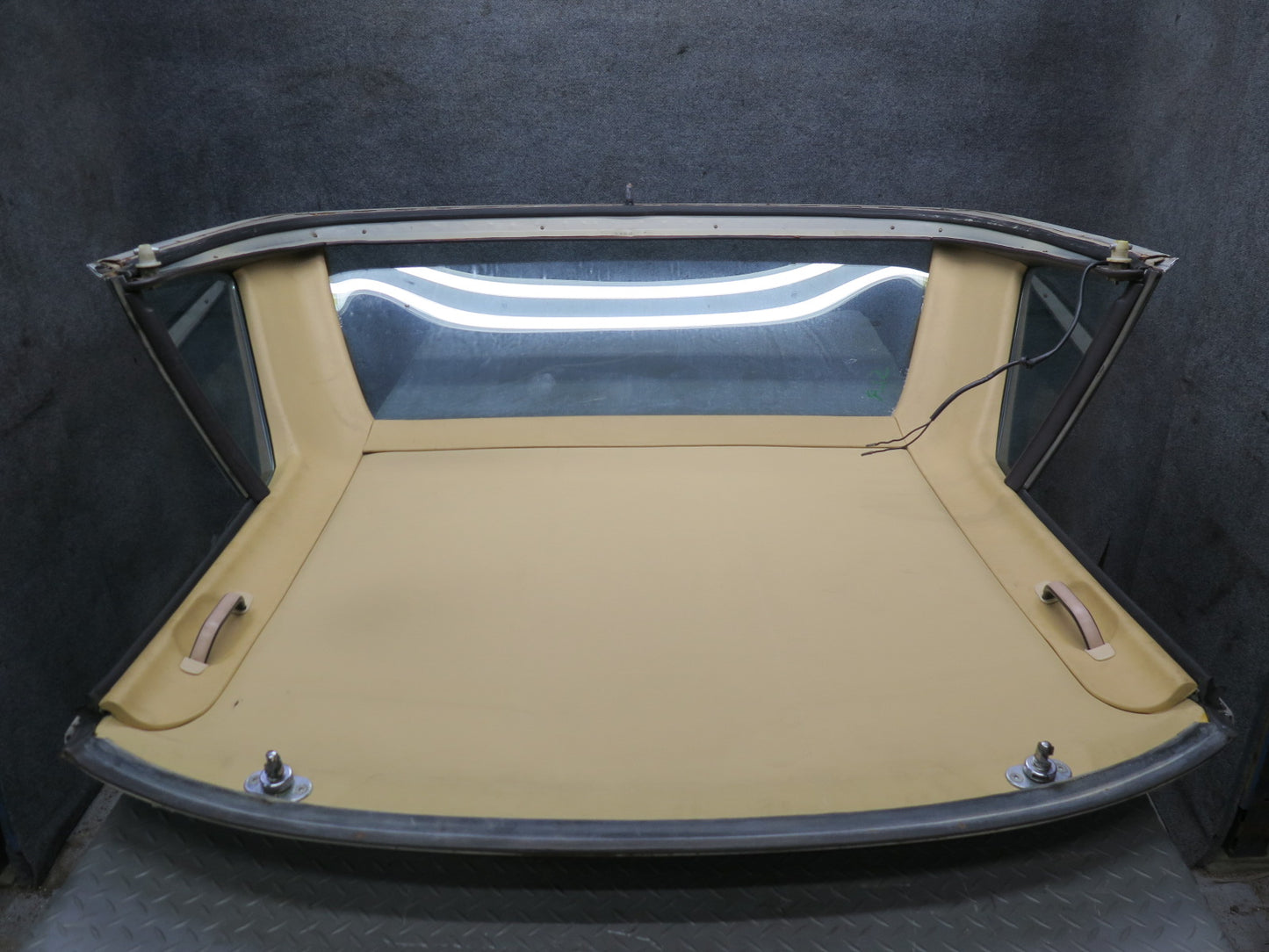 73-89 Mercedes R107 Convertible Hardtop Hard TOP Roof Panel w Glass & Mount OEM