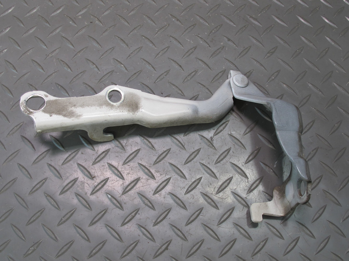 1998-2007 Lexus UZJ100L LX470 Front Left & Right Hood Hinge Set of 2