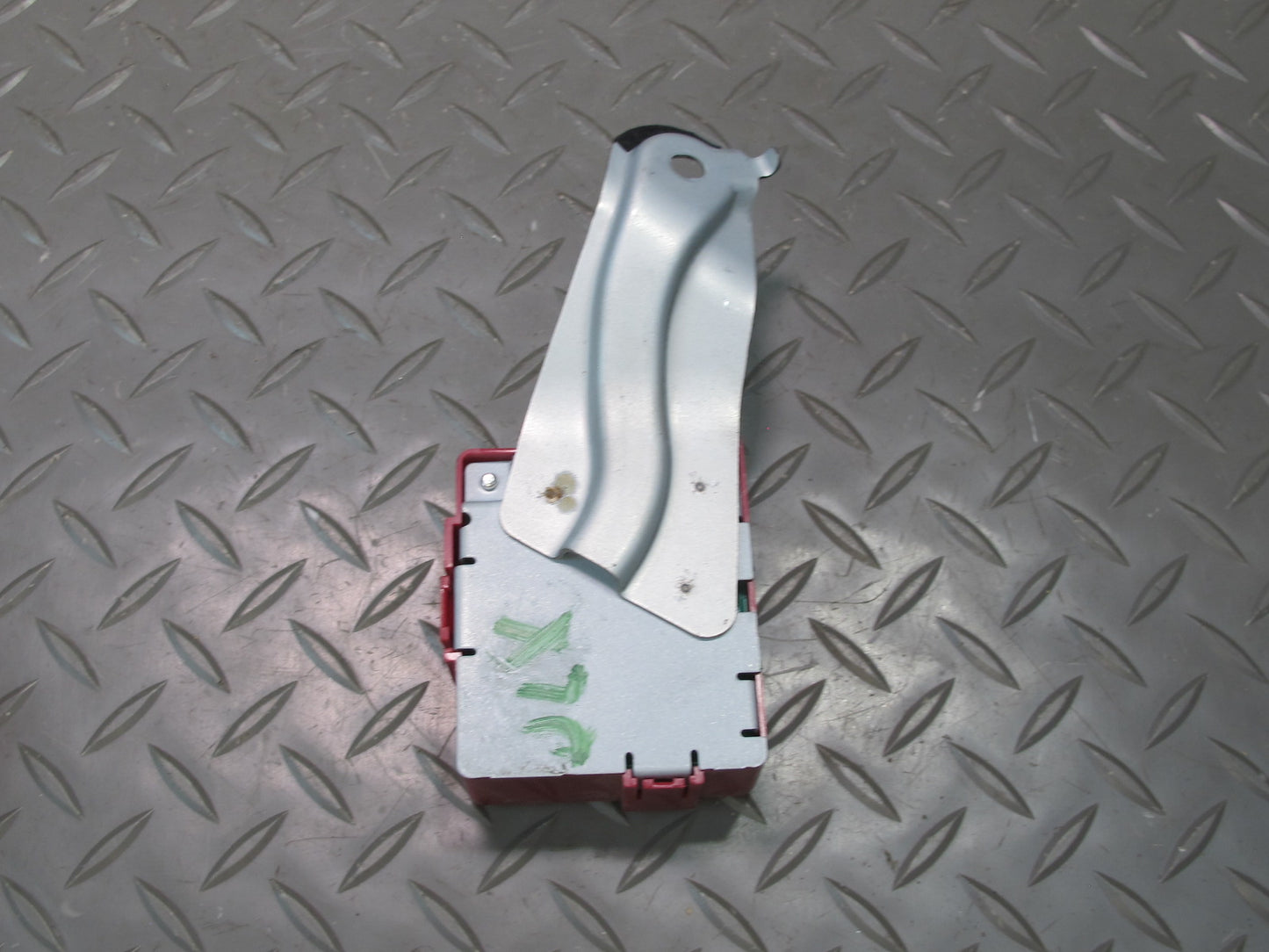 2003-2007 Lexus UZJ100L LX470 Door Receiver Control Module 89741-60370