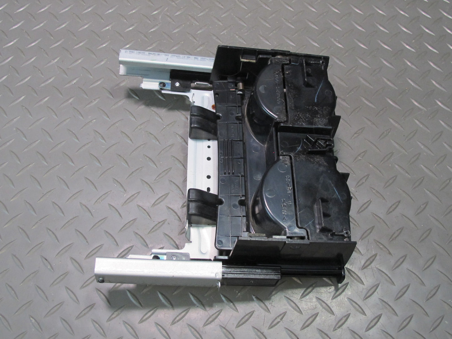 2003-2007 Lexus UZJ100L LX470 Rear Center Console CUP Holder