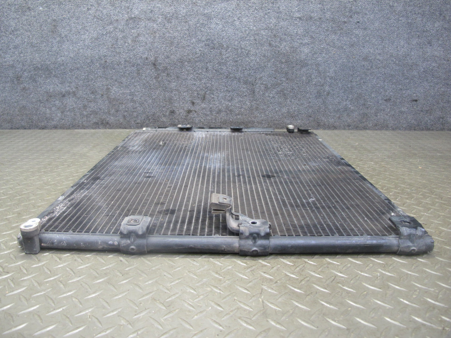 2003-2007 Lexus UZJ100L LX470 A/C Air Condition Condenser