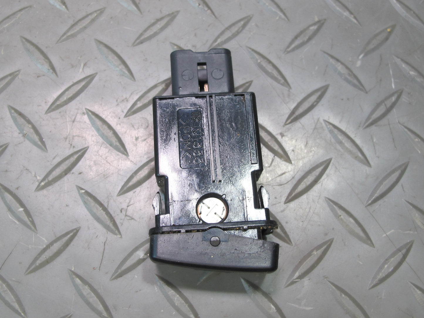 2003-2007 Lexus UZJ100L LX470 Left Heated Seat Heater Button Switch