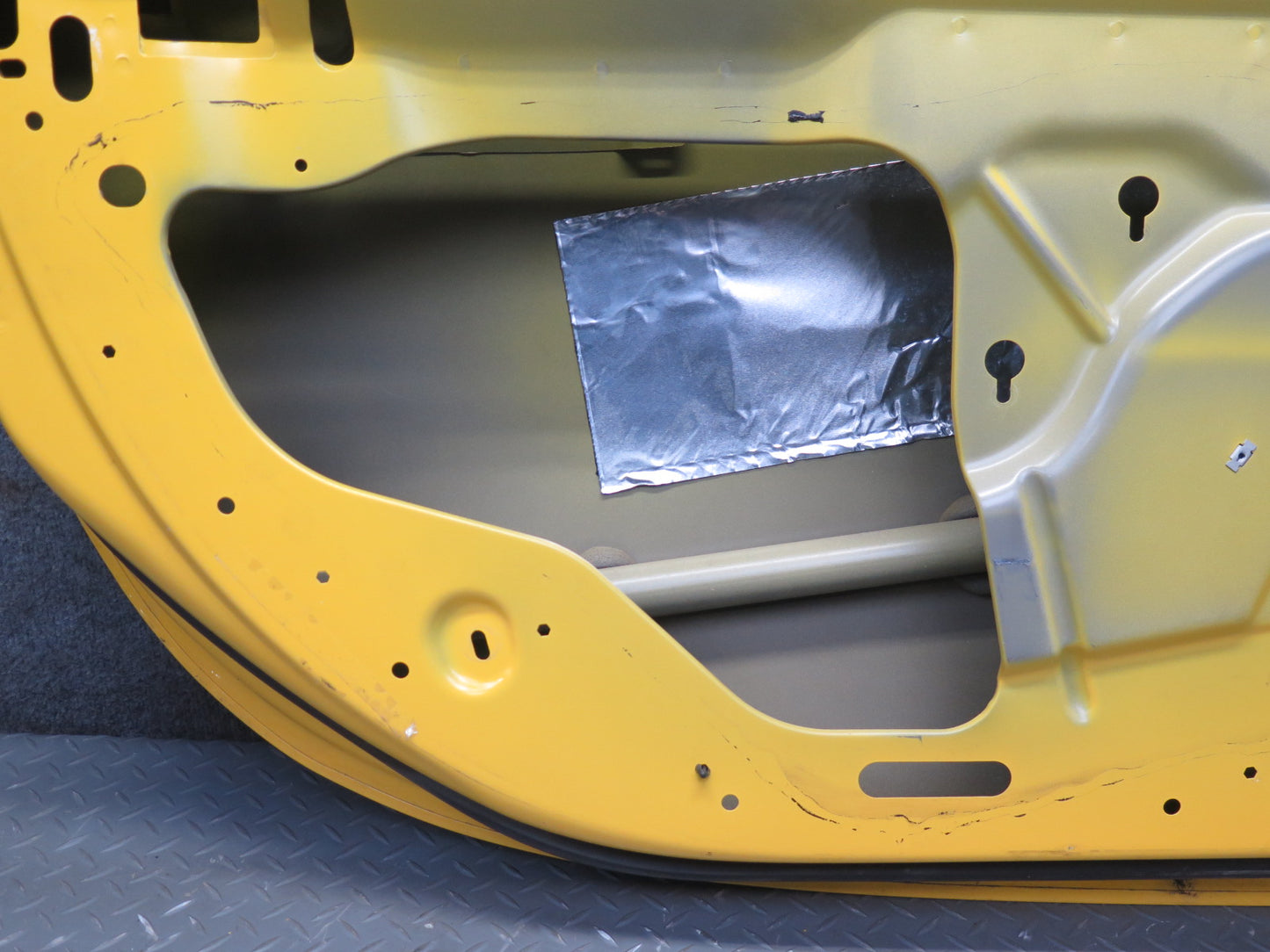 06-09 Pontiac Solstice Left Driver Door Shell Panel Cover Yellow 20K Miles OEM