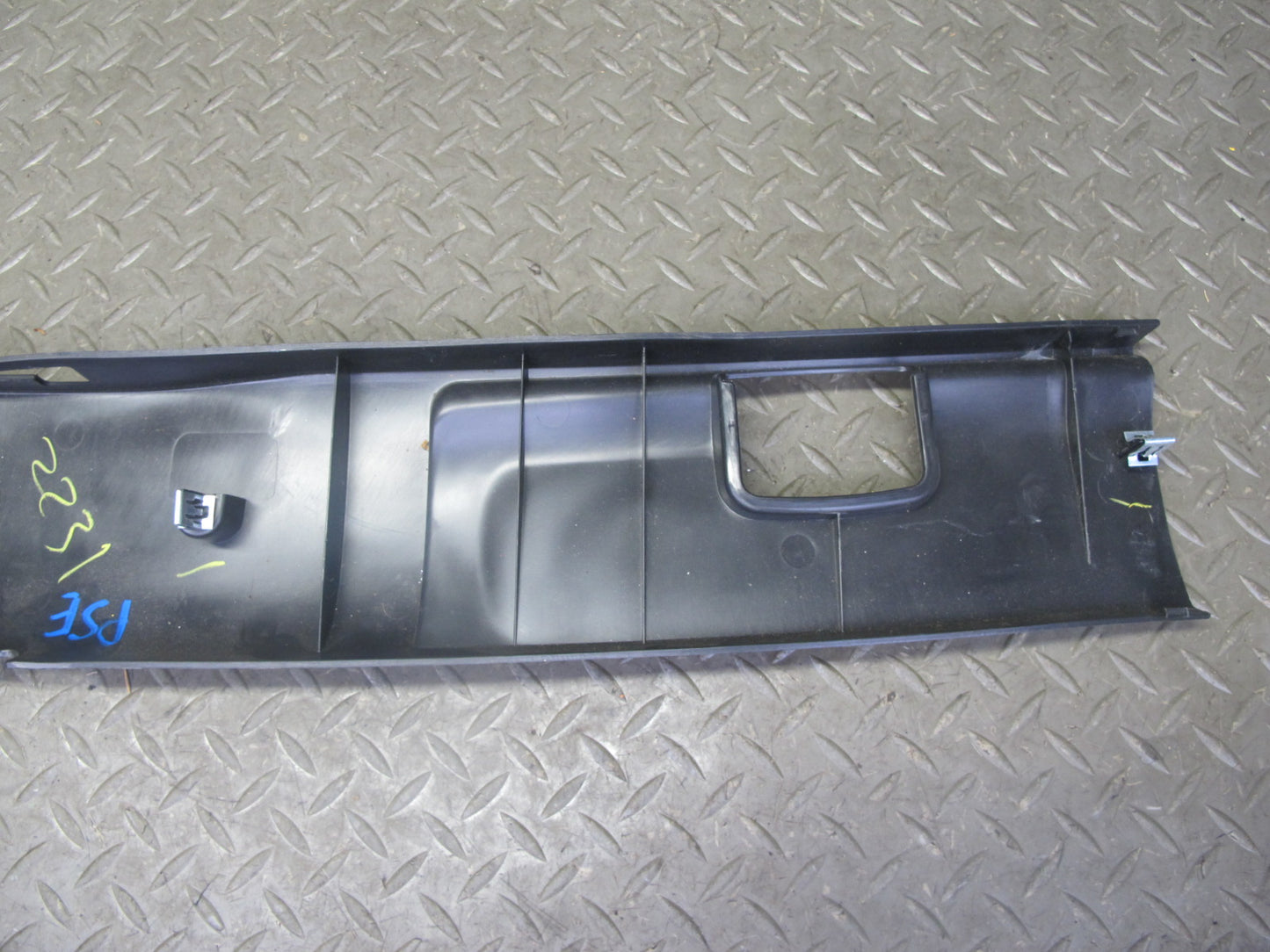 06-09 Pontiac Solstice Convertible Windshield Upper Headliner Trim Panel OEM