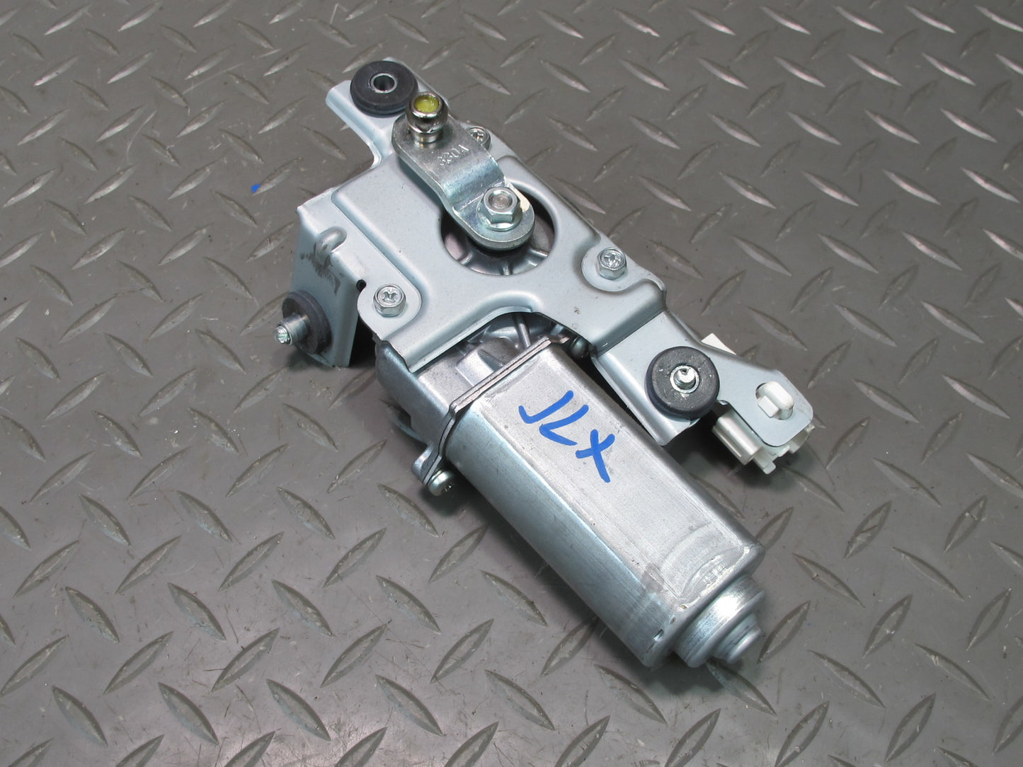 1998-2007 Lexus J100 LX470 Rear Windshield Wiper Motor 85080-60170