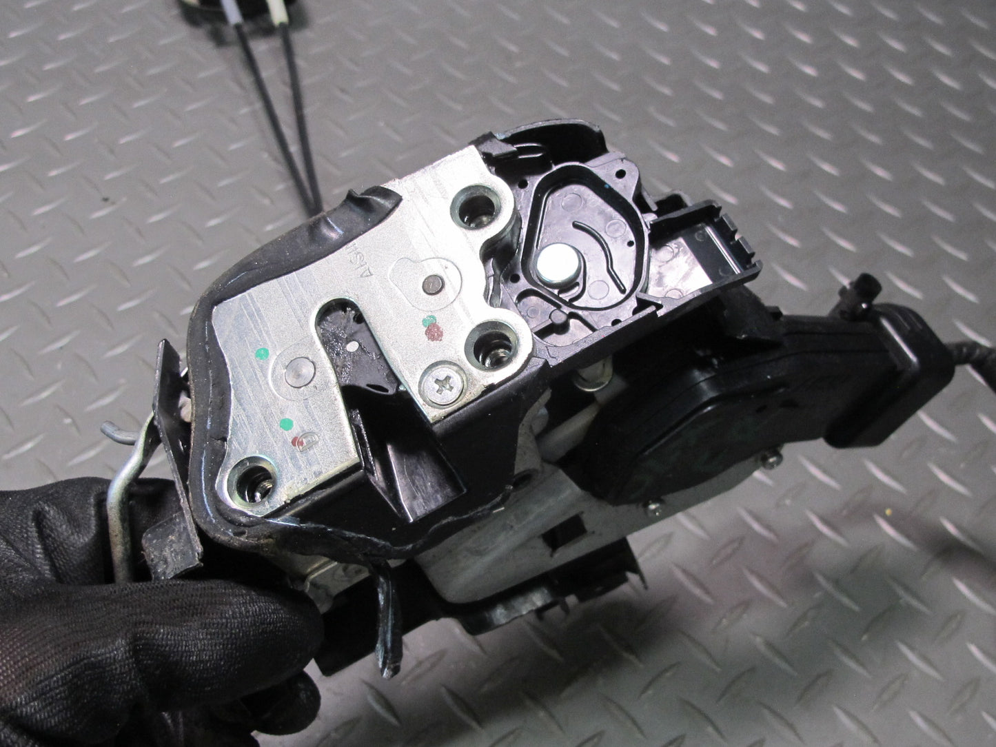 2003-2007 Lexus UZJ100L LX470 Front Right Door Lock Latch Actuator W/ Handle