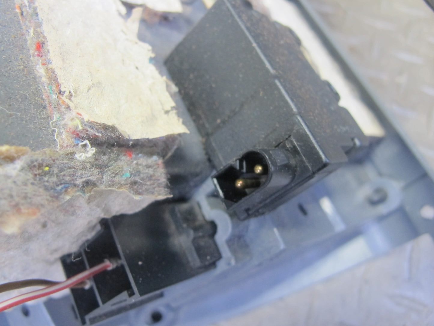 94-99 BMW E36 328iC Dash Front Right Glove Box Compartment Storage 8153013 OEM