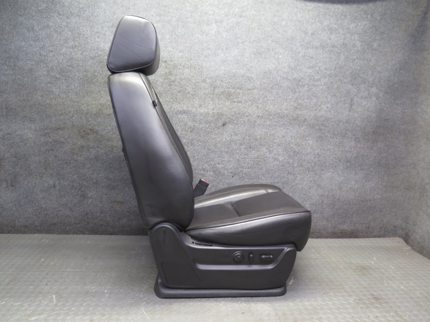 2013-2014 Cadillac Escalade Platinum Front Left & Right Leather Seat Set of 2