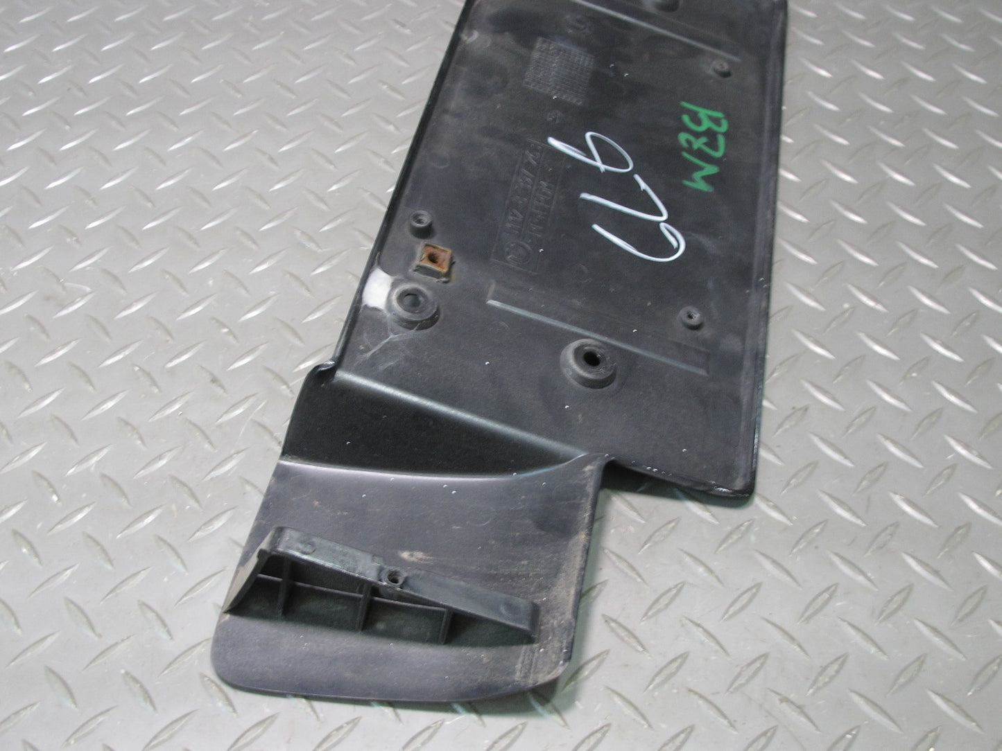 96-99 BMW E36/7 Z3 Rear License Plate Panel Mount Bracket Black 8397263 OEM