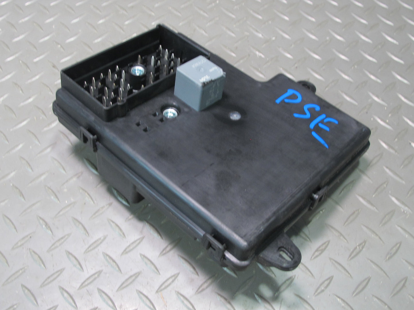 2007 Pontiac Solstice Saturn SKY BCM Body Control Module 25848692 OEM