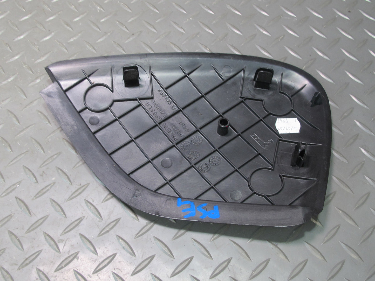 06-10 Pontiac Solstice Saturn SKY Dash Front Right & Left END Cap Trim Cover OEM