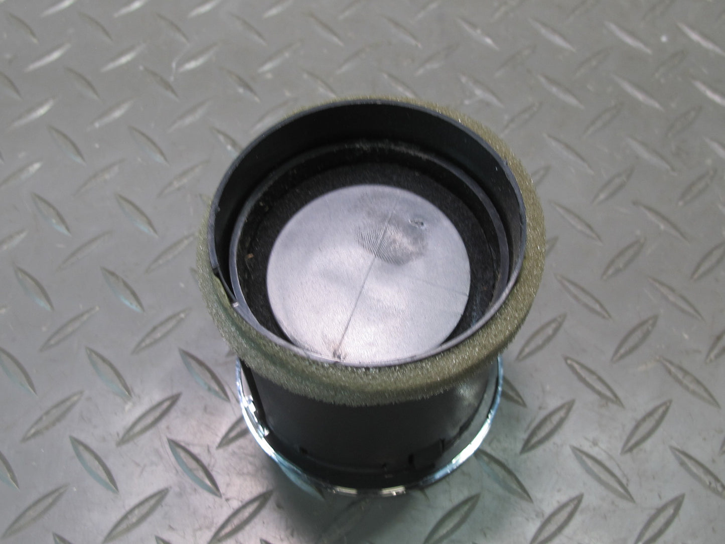 06-09 Pontiac Solstice Set of 4 Dash Front Left & Right A/C Air Vent OEM