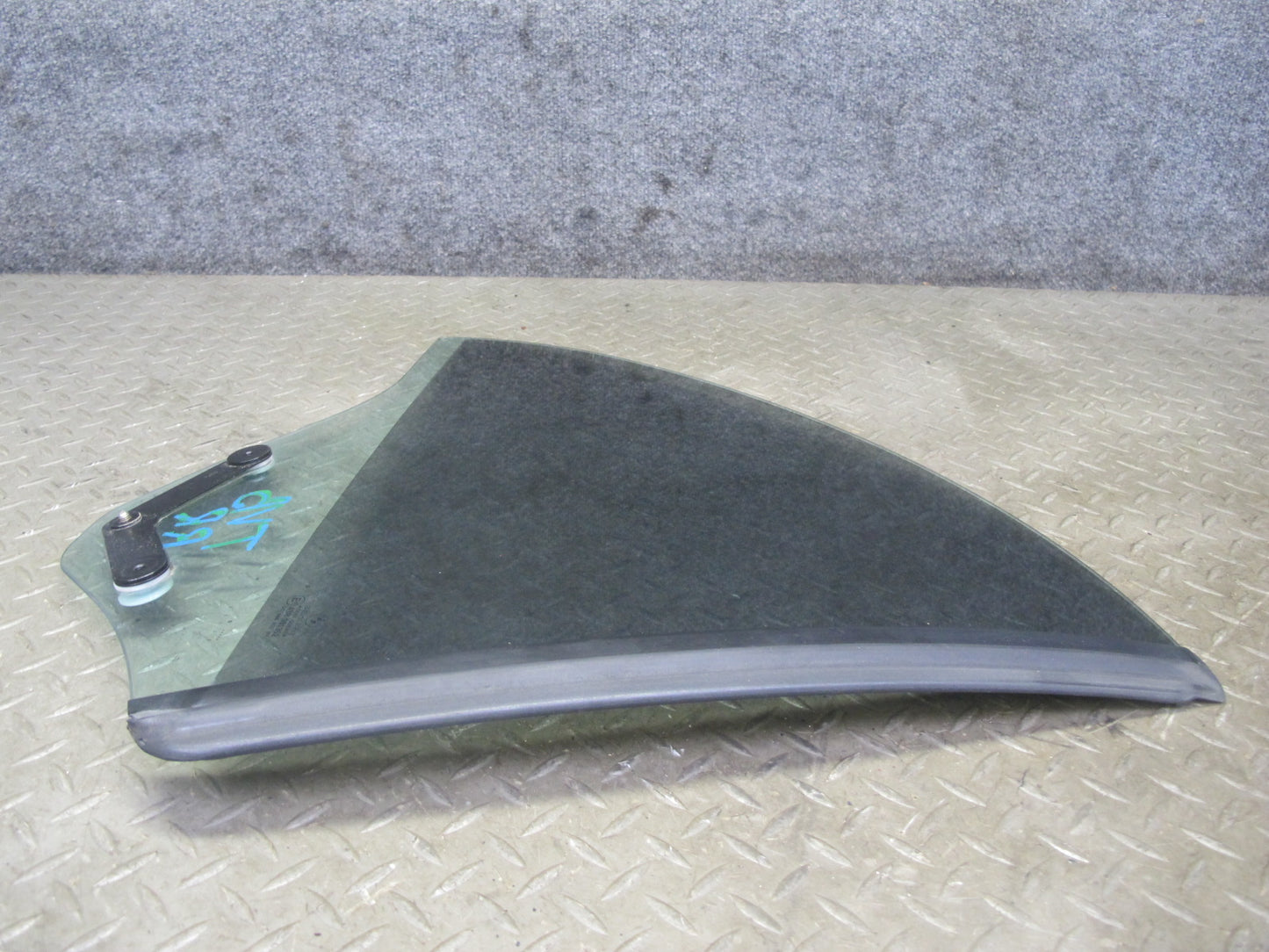 01-06 BMW E46 330ci Convertible Rear Right Quarter Glass Window OEM