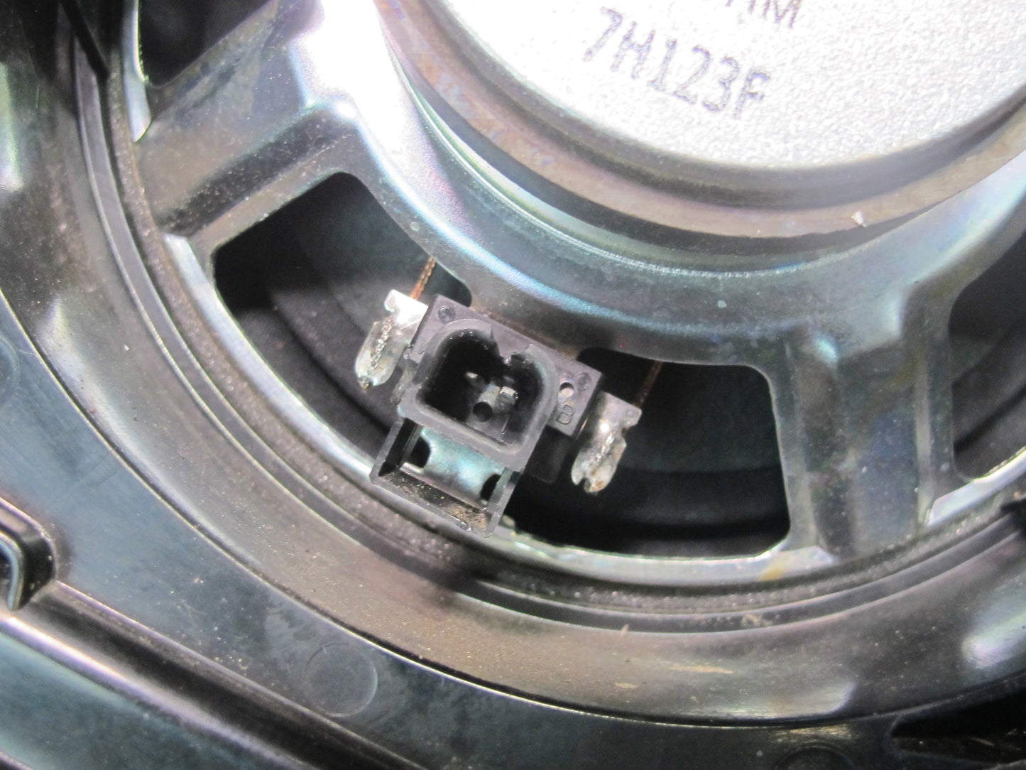 06-10 Pontiac Solstice Saturn SKY Set of 2 Left & Right Door Speaker OEM