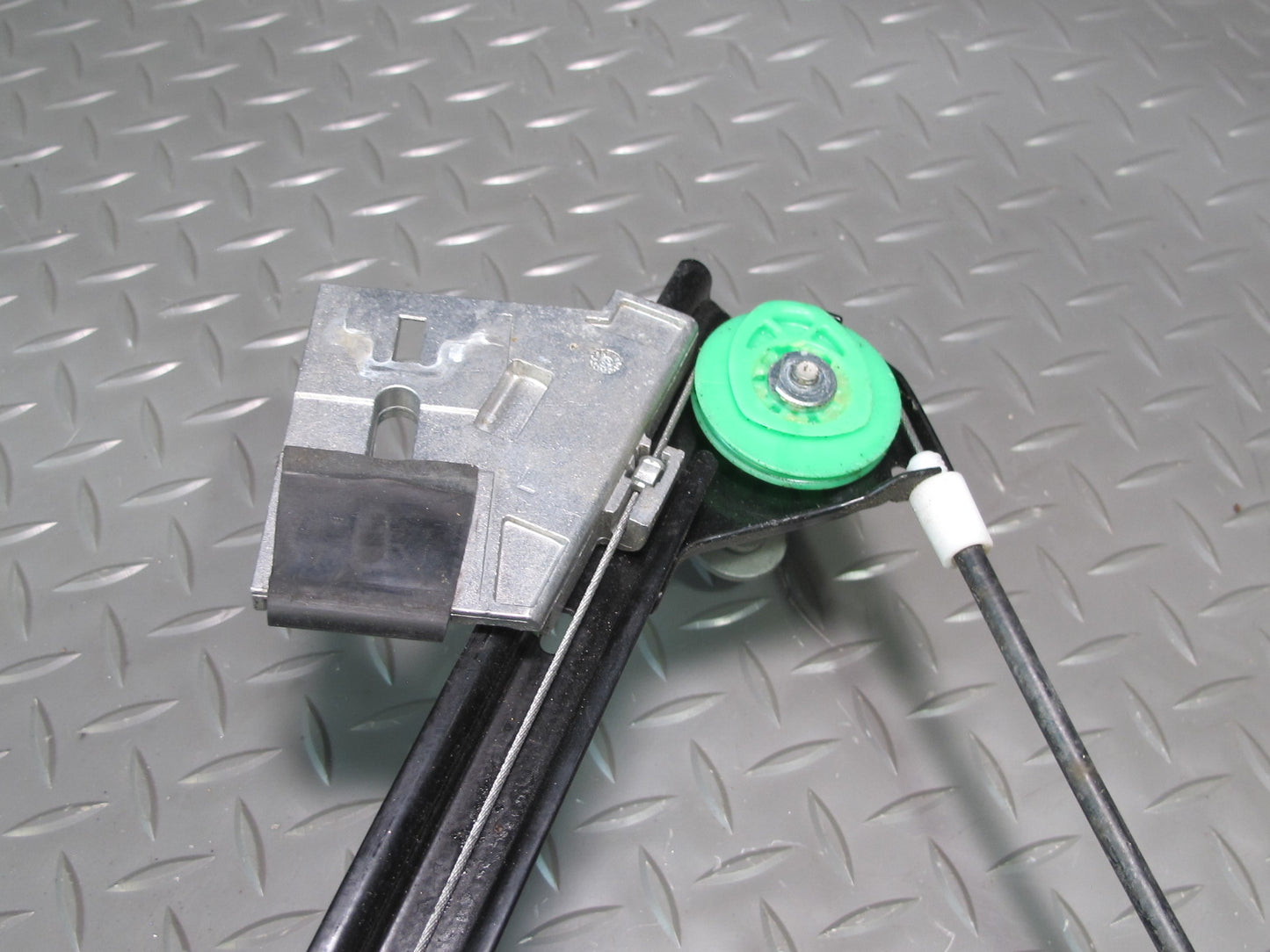 06-10 Pontiac Solstice Saturn SKY Left Door Window Regulator w Motor 20K OEM