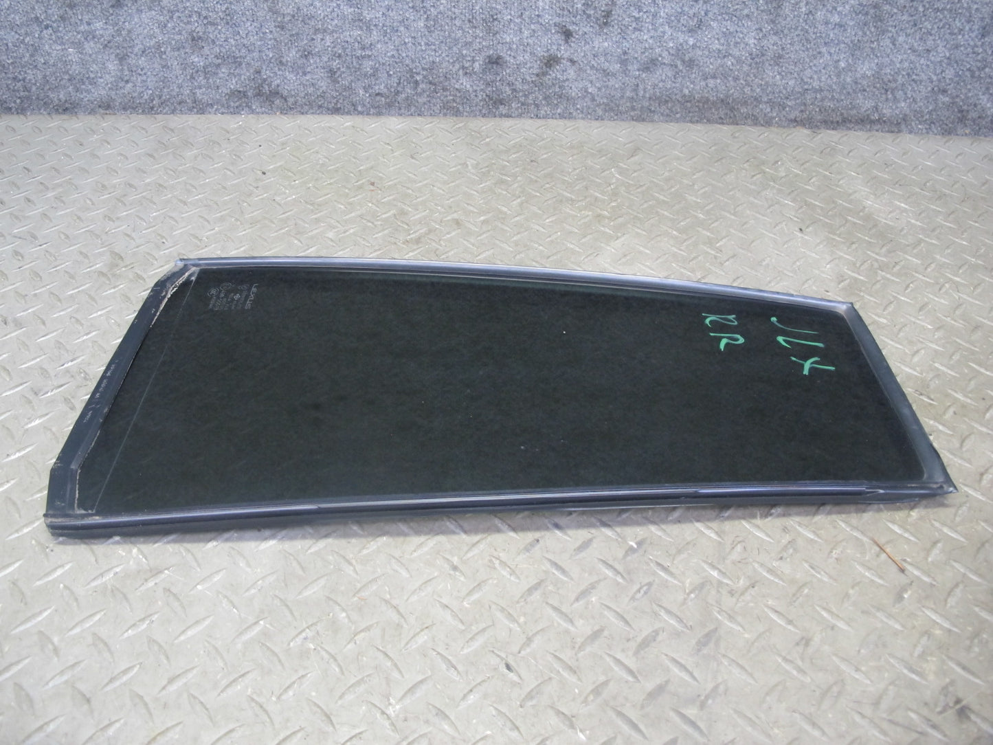 2003-2007 Lexus UZJ100L LX470 Rear Right Door Vent Fixed Glass Window