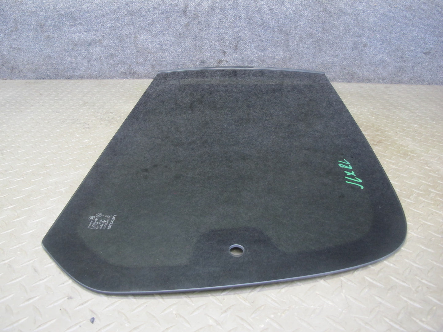 2004-2007 Lexus J100 LX470 Rear Left Quarter Glass Window