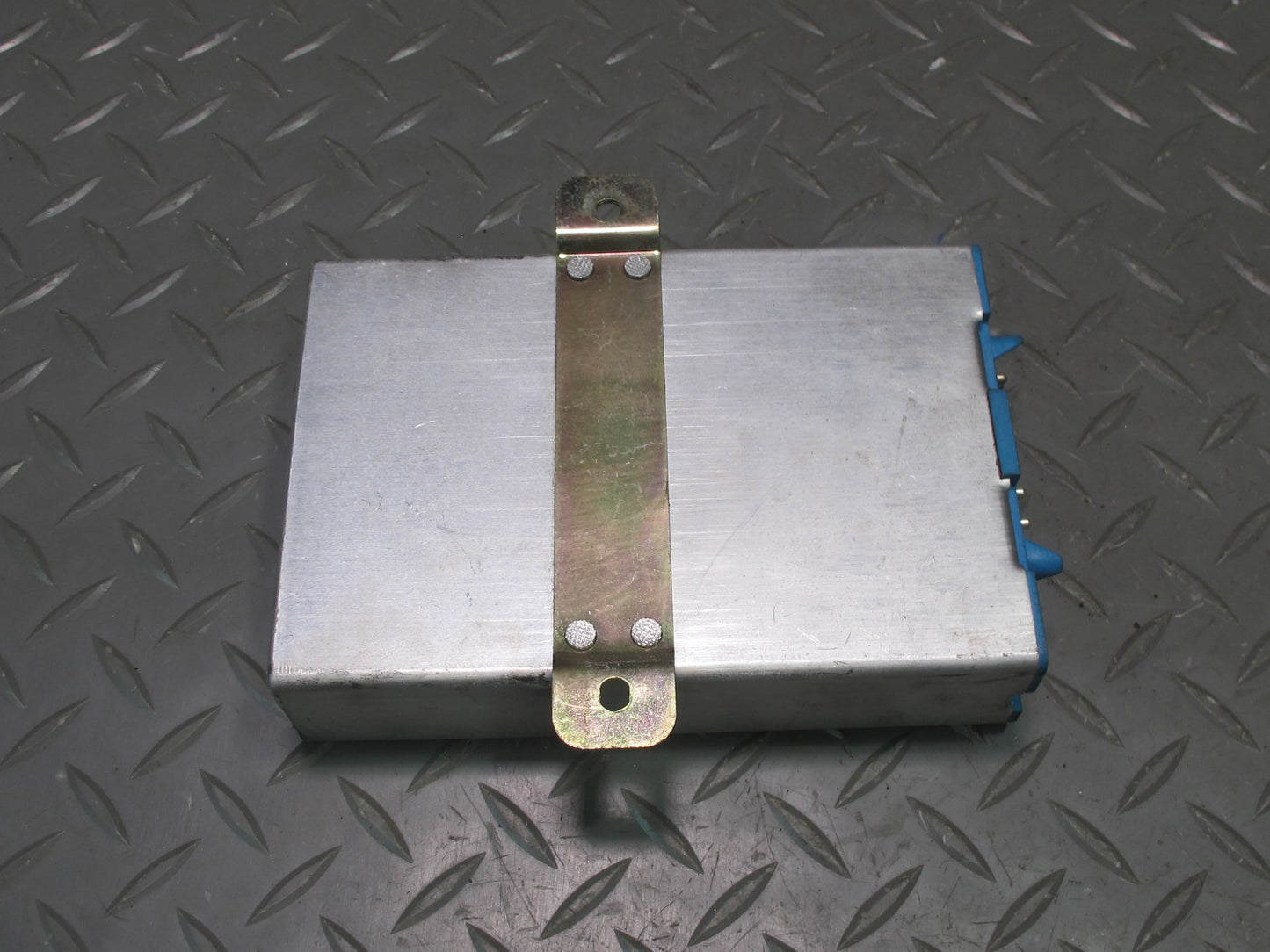 82-85 Mercedes W123 300D 240D Cruise Control Module 0025453232 OEM