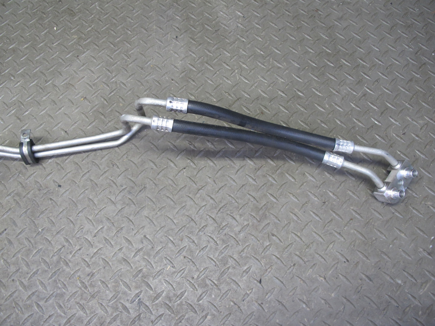 06-10 Pontiac Solstice Saturn SKY 2.4L A/T Auto Transmission Oil Cooler Hose OEM