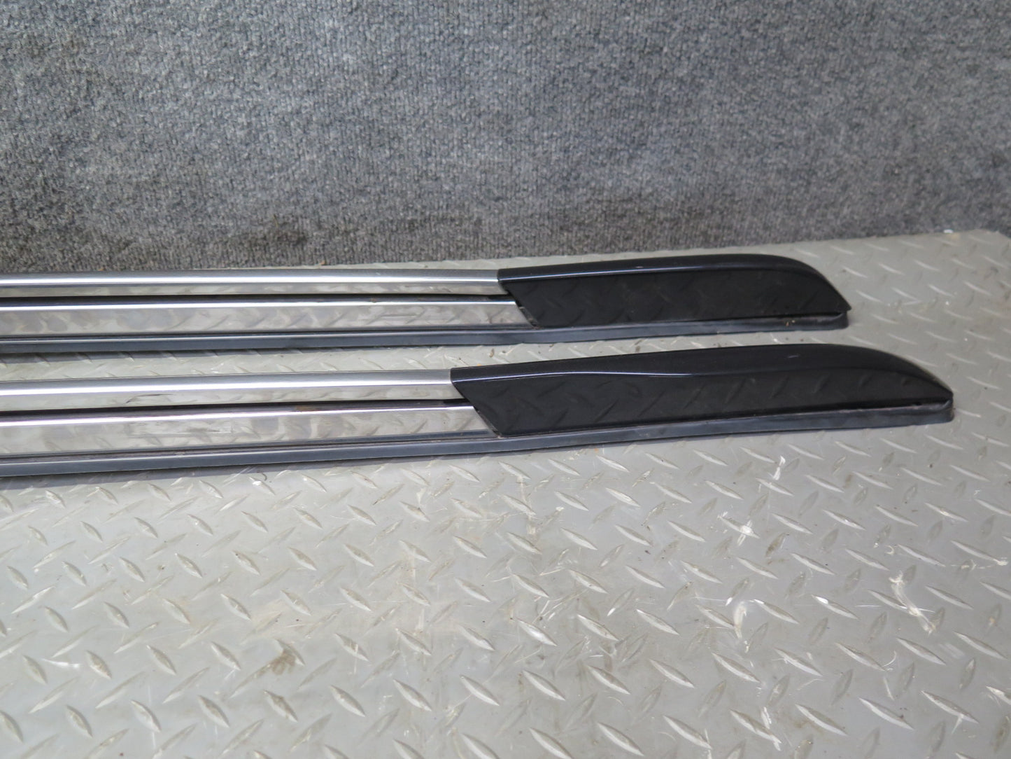 2007-2014 Cadillac Escalade Left & Right Roof Luggage Rack Rail Cross Bar Set