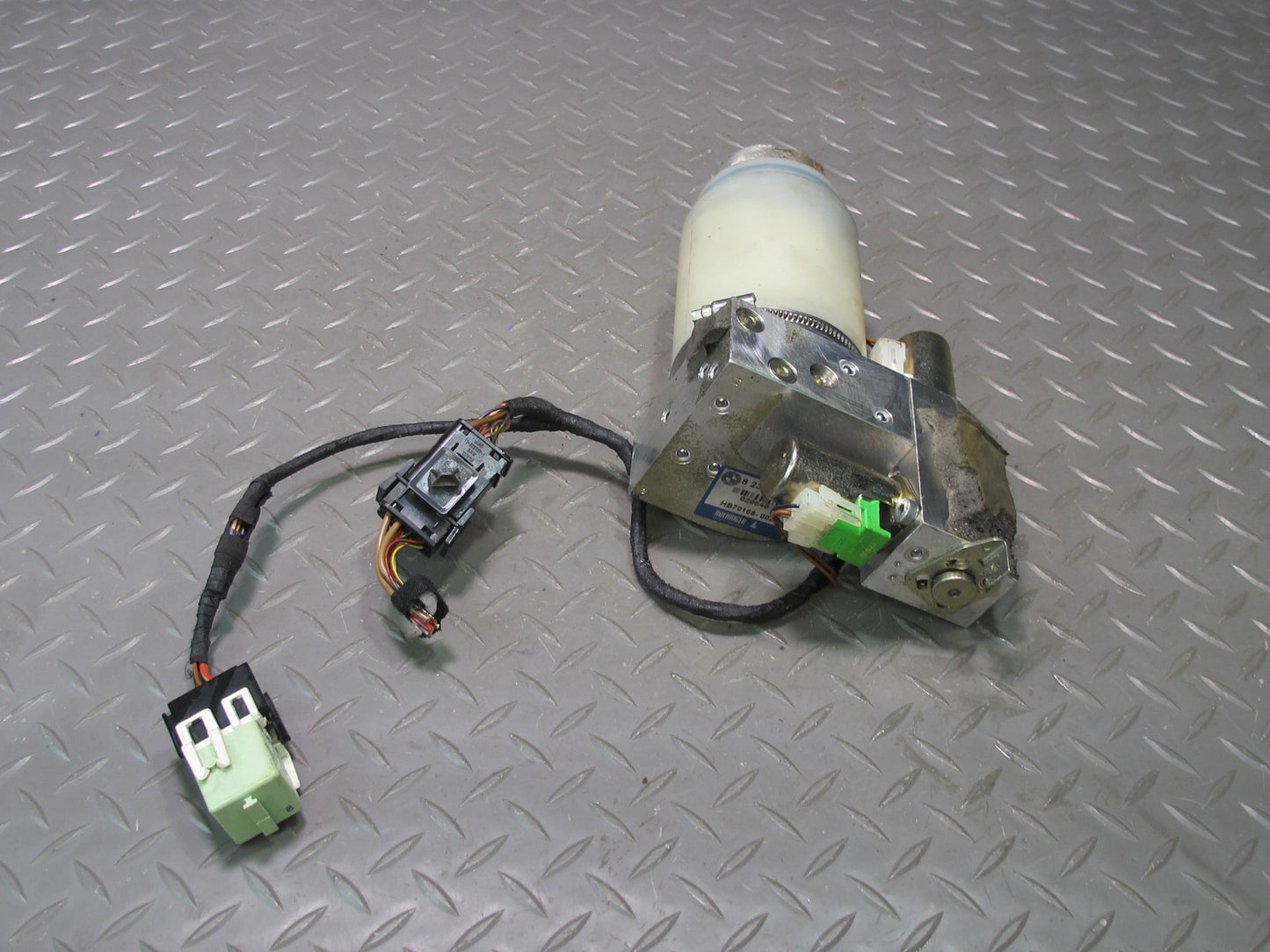 01-06 BMW E46 330ci Convertible TOP Roof Hydraulic Pump Motor 8234530 OEM