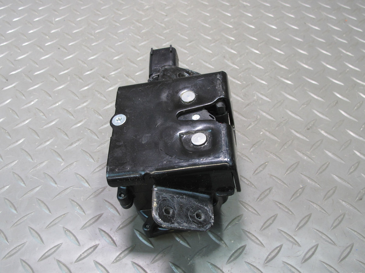2007-2014 Cadillac Escalade Rear Trunk Tailgate Lock Latch w Actuator Motor