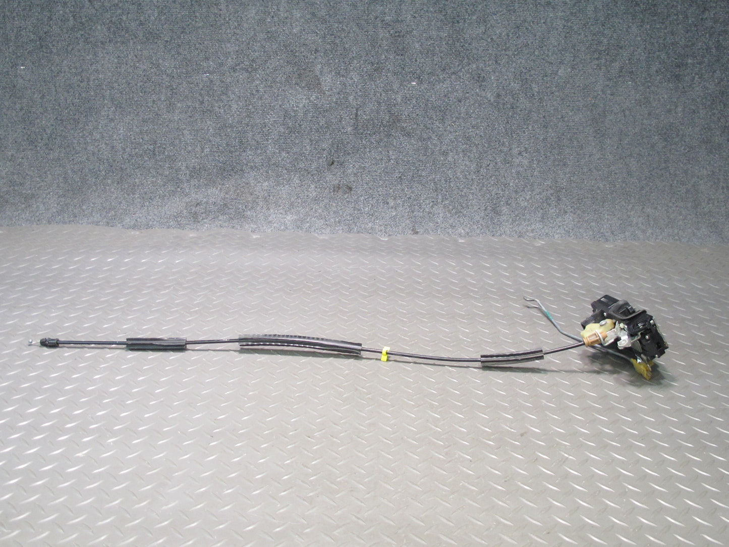 2009-2014 Cadillac Escalade Front Right Door Lock Latch Actuator