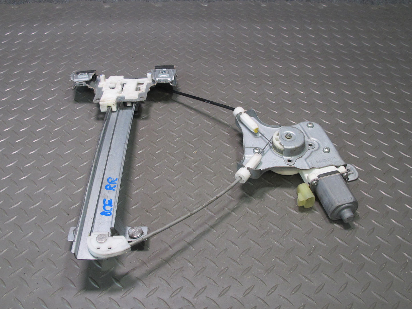 2007-2014 Cadillac Escalade Rear Right Door Window Regulator w Motor