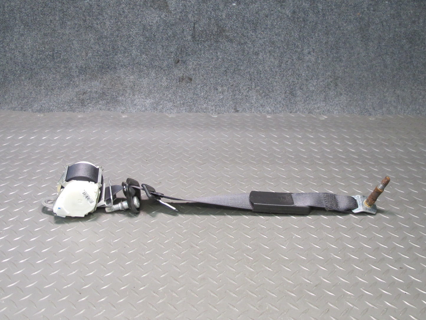 08-14 CADILLAC ESCALADE PLATINUM REAR RIGHT & LEFT SEATBELT RETRACTOR SET BLACK OEM