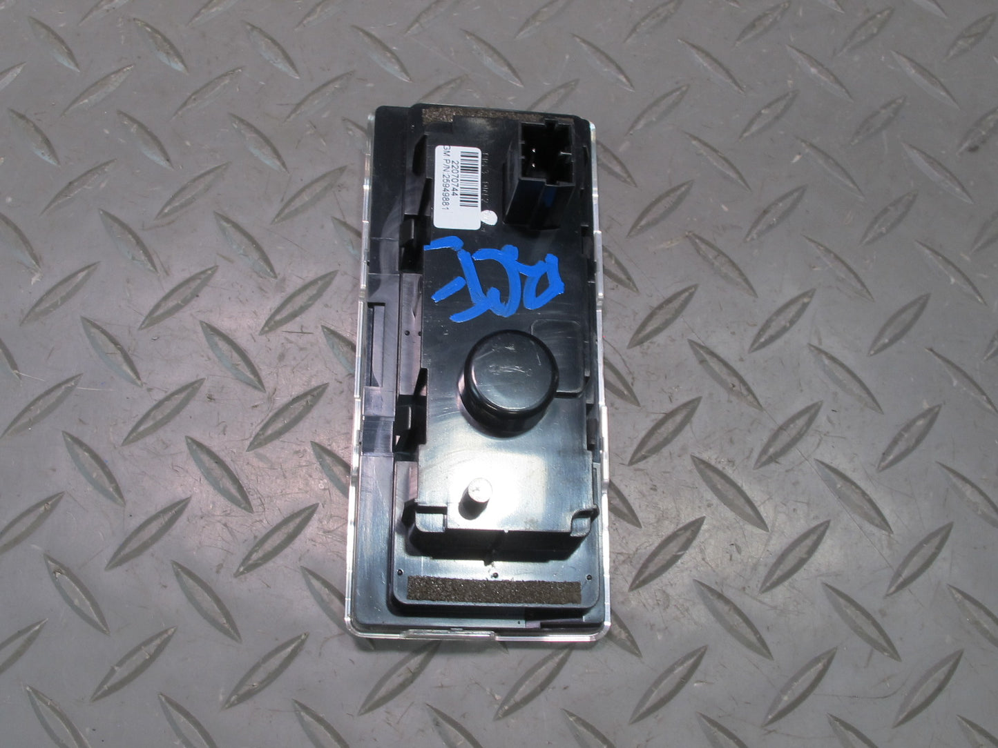 2007-2014 Cadillac Escalade Dash Clock Unit 25949881