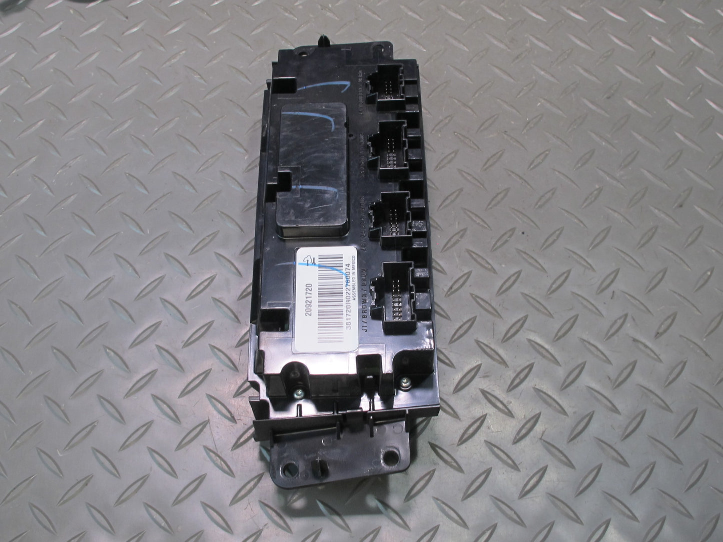 2012-2014 Cadillac Escalade A/C Heater Climate Control Switch Panel 20921720