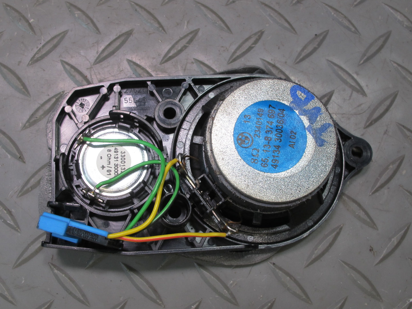 01-06 BMW E46 330Ci Set of 2 Front Left & Right Door Hi-fi Speaker OEM