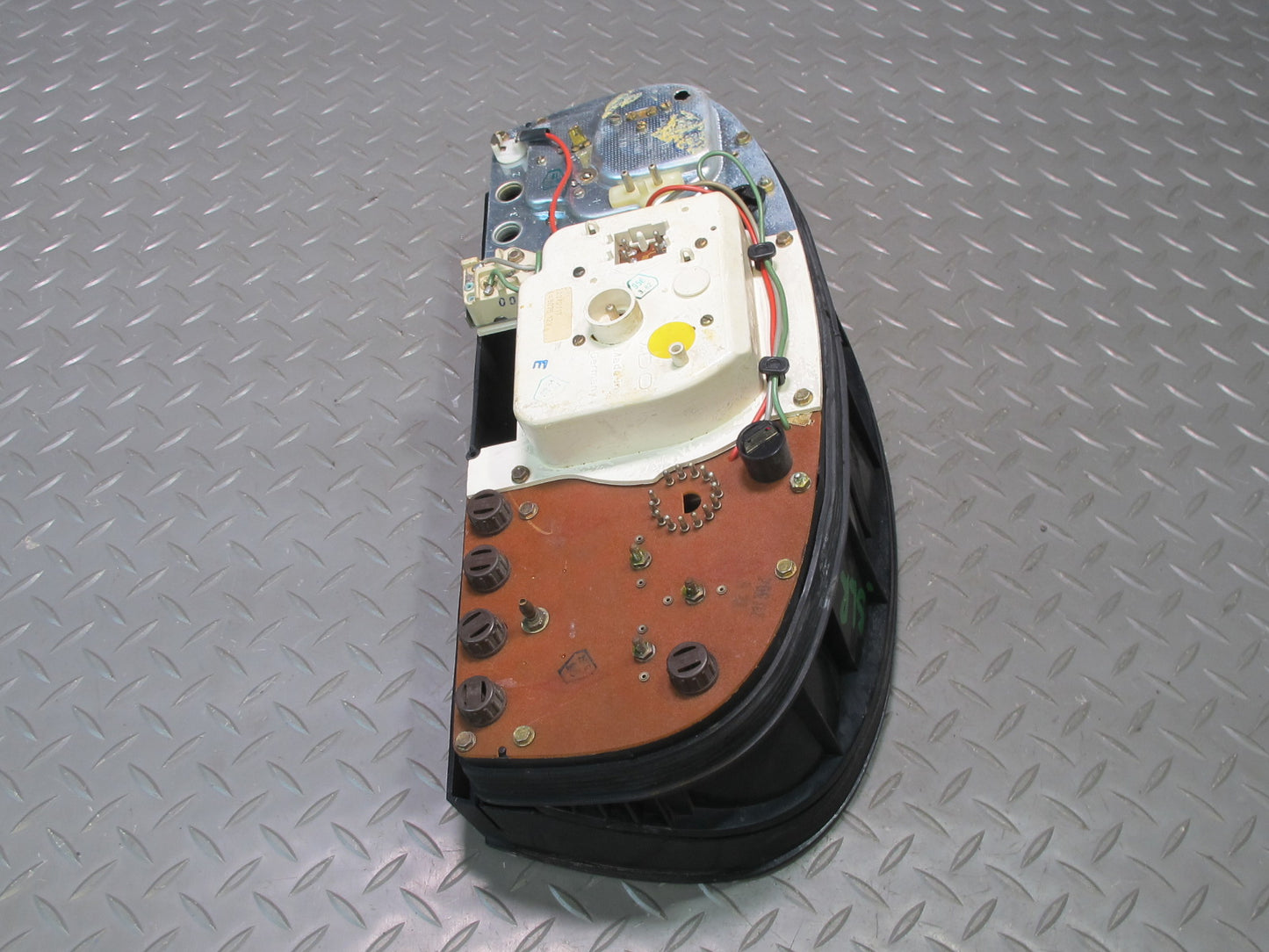 81-85 Mercedes R107 380SL Instrument Cluster Gauge Speedometer OEM