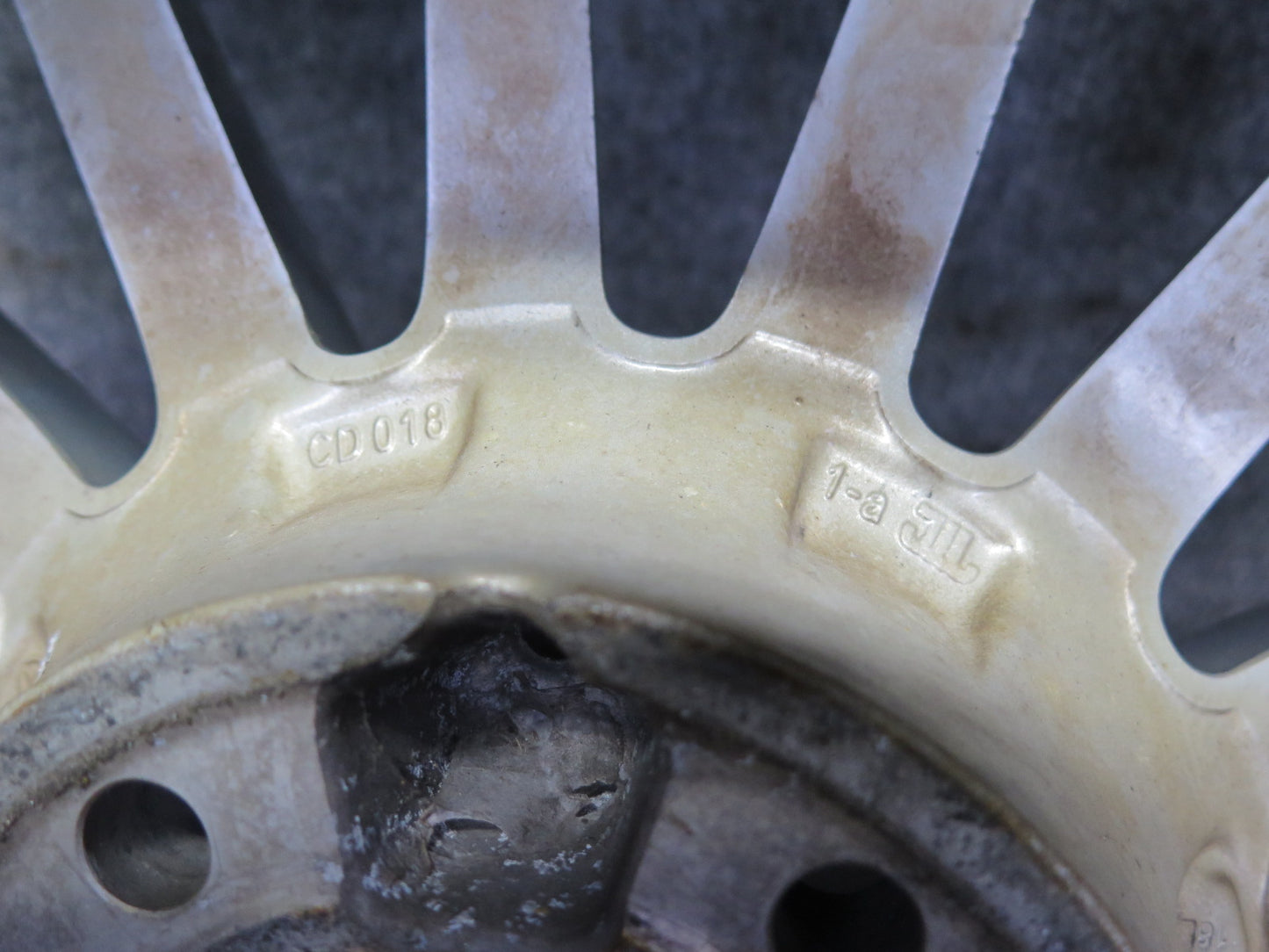 05-11 Mercedes R171 SLK55 AMG Rear R18 18" Alloy Wheel Rim 18x8.5J ET30 OEM