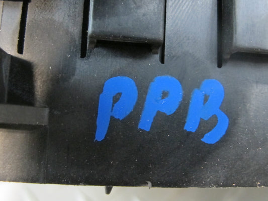 2000-2004 Porsche Boxster 986 Fuse Relay Junction Box Module Unit