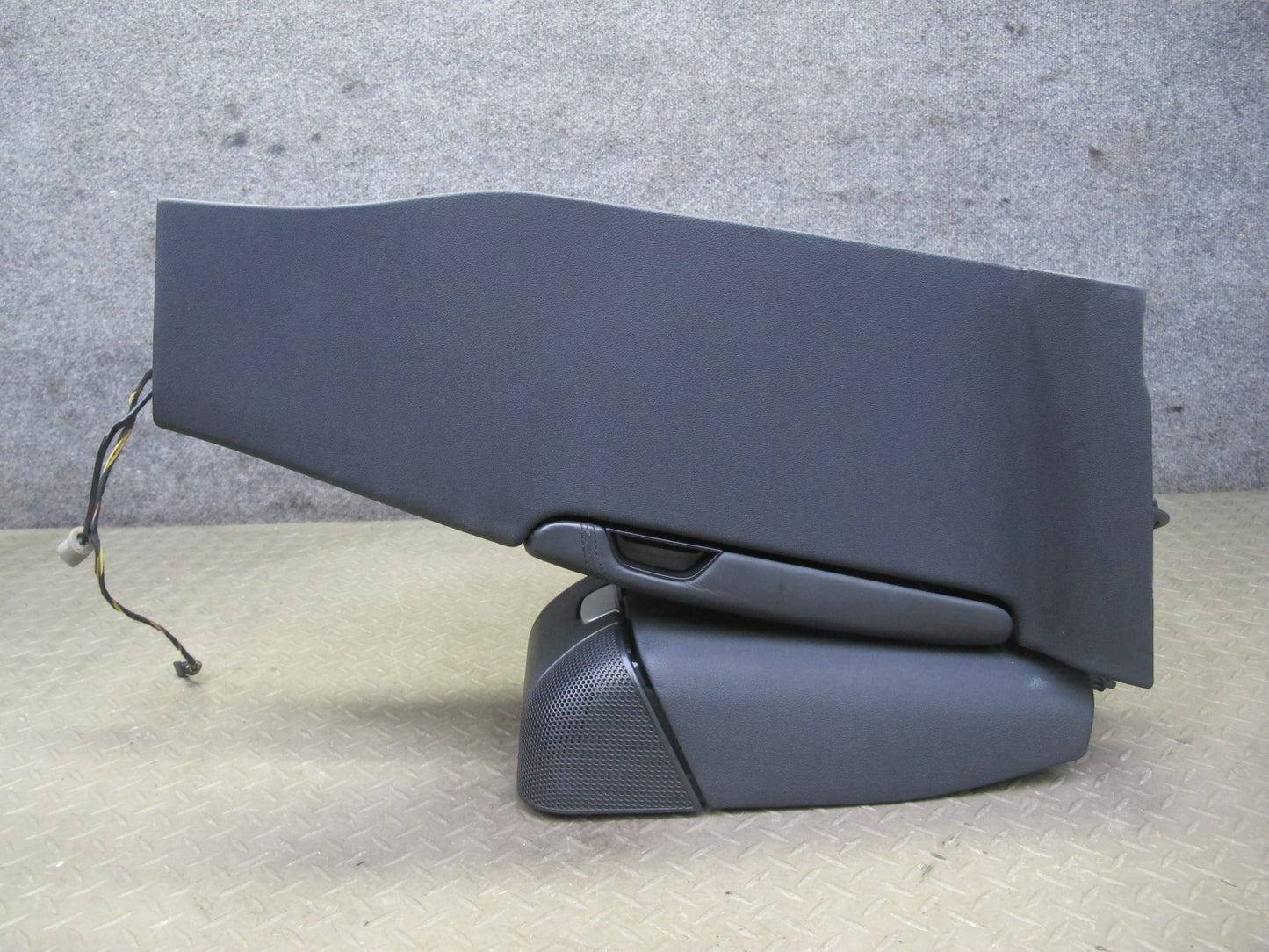 05-11 Mercedes R171 SLK55 Rear Center Console Compartment Storage Armrest OEM