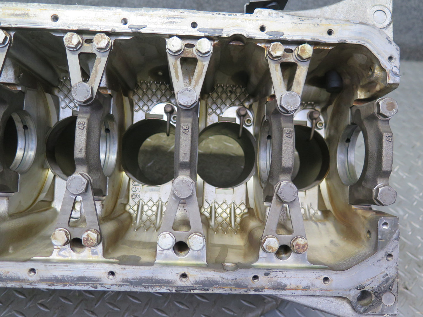 03-06 BMW E46 330i 330Ci 3.0L M54 M54B30 Engine Block 104k Miles OEM