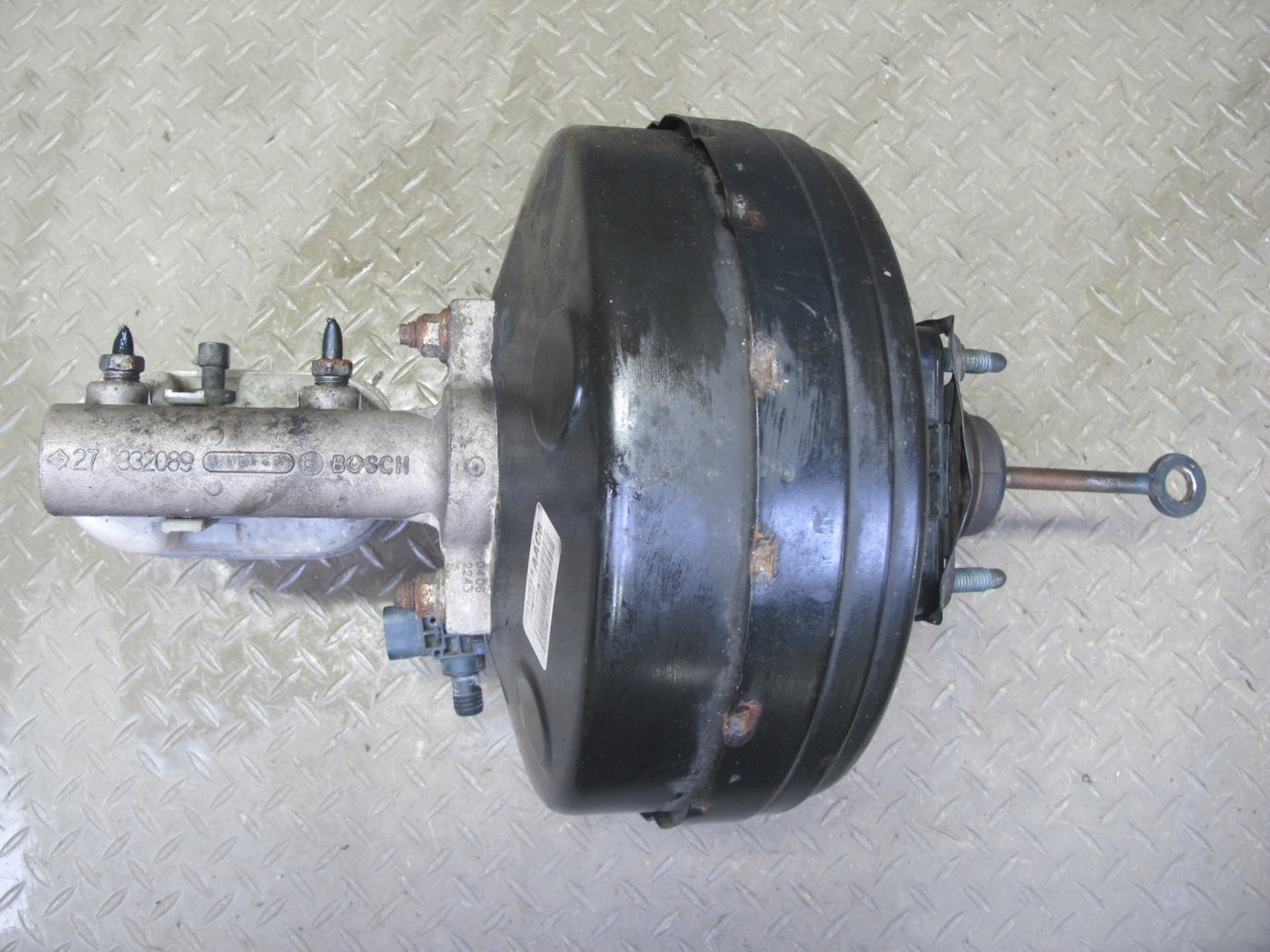 2012-2014 Cadillac Escalade 6.2L Brake Master Cylinder Booster Fluid Reservoir