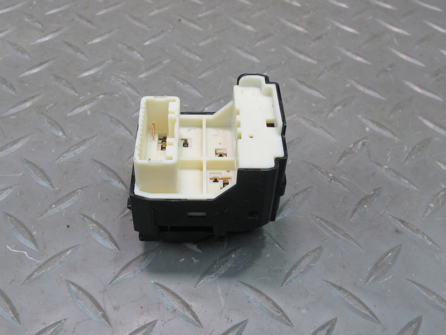 10-13 Lexus GSE20L IS350 IS250 Convertible Side View Mirror Adjust Switch OEM