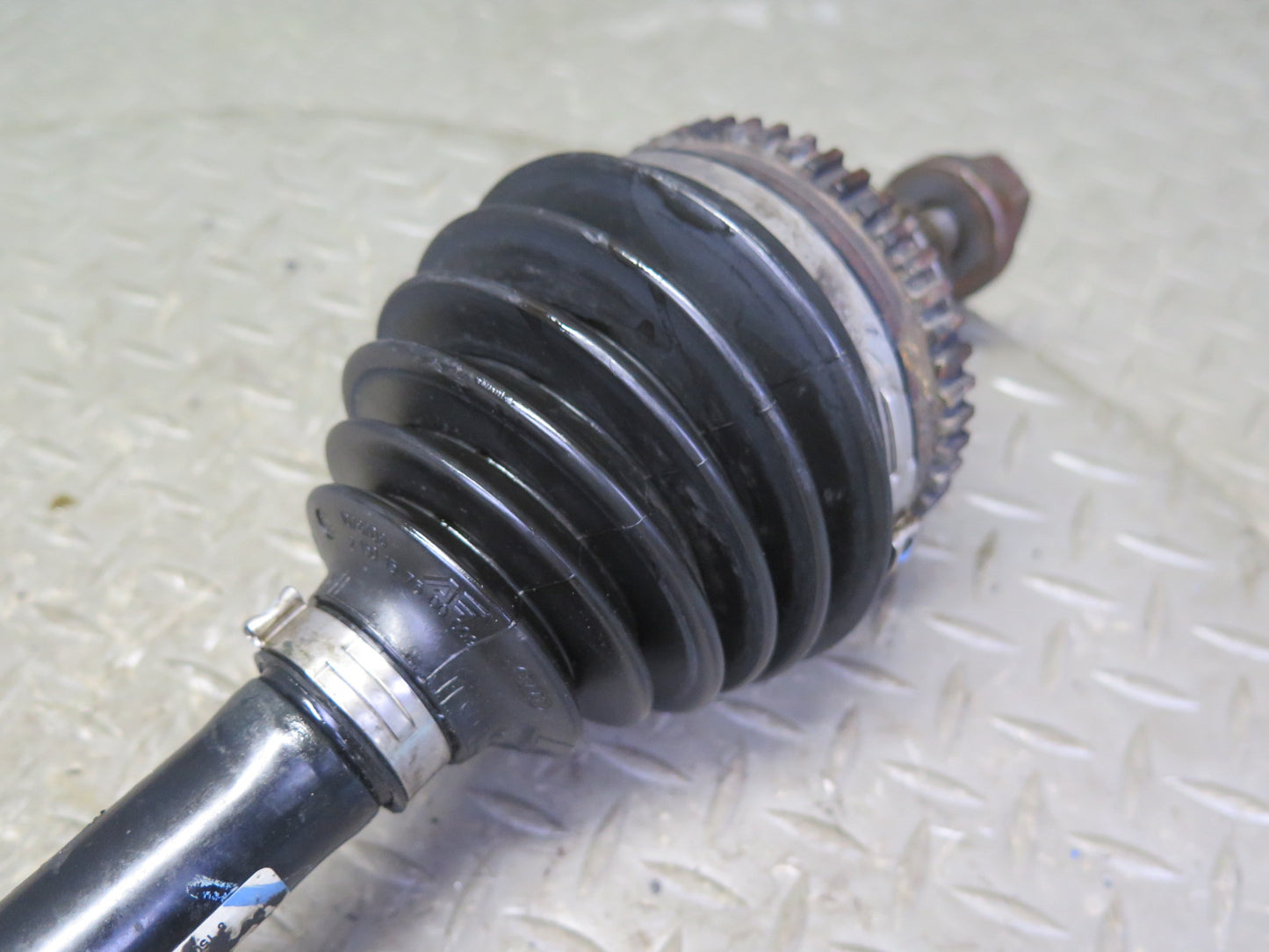 01-03 VW Eurovan T4 2.8L Front Right Suspension Axle Shaft 7D0407271 OEM